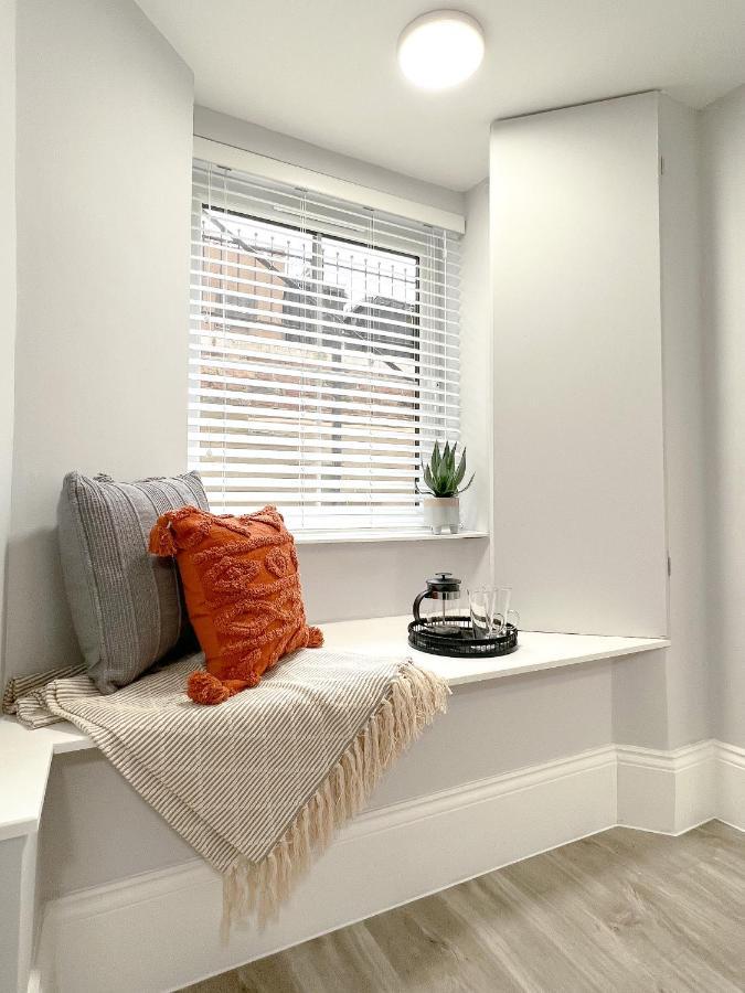 The Bohemian Basement Apartment Maidstone Exterior photo