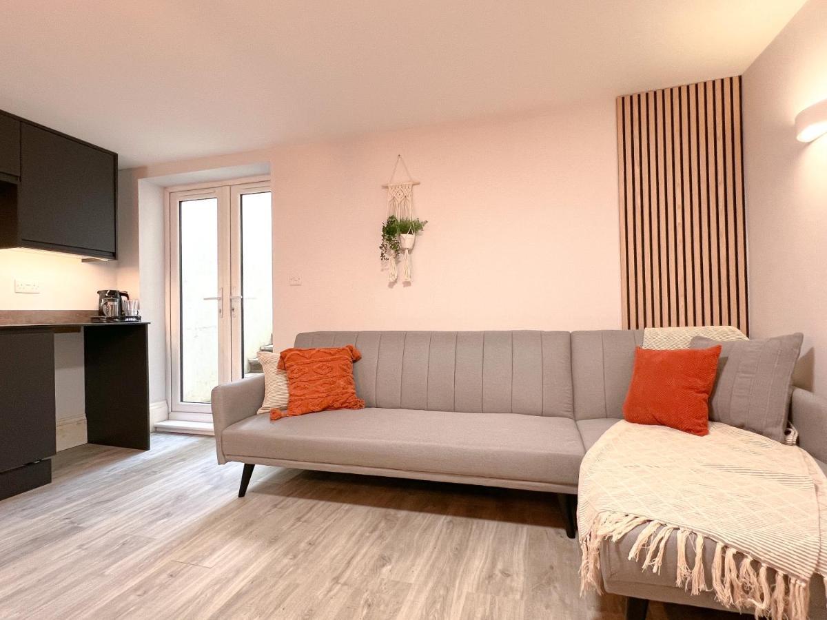 The Bohemian Basement Apartment Maidstone Exterior photo